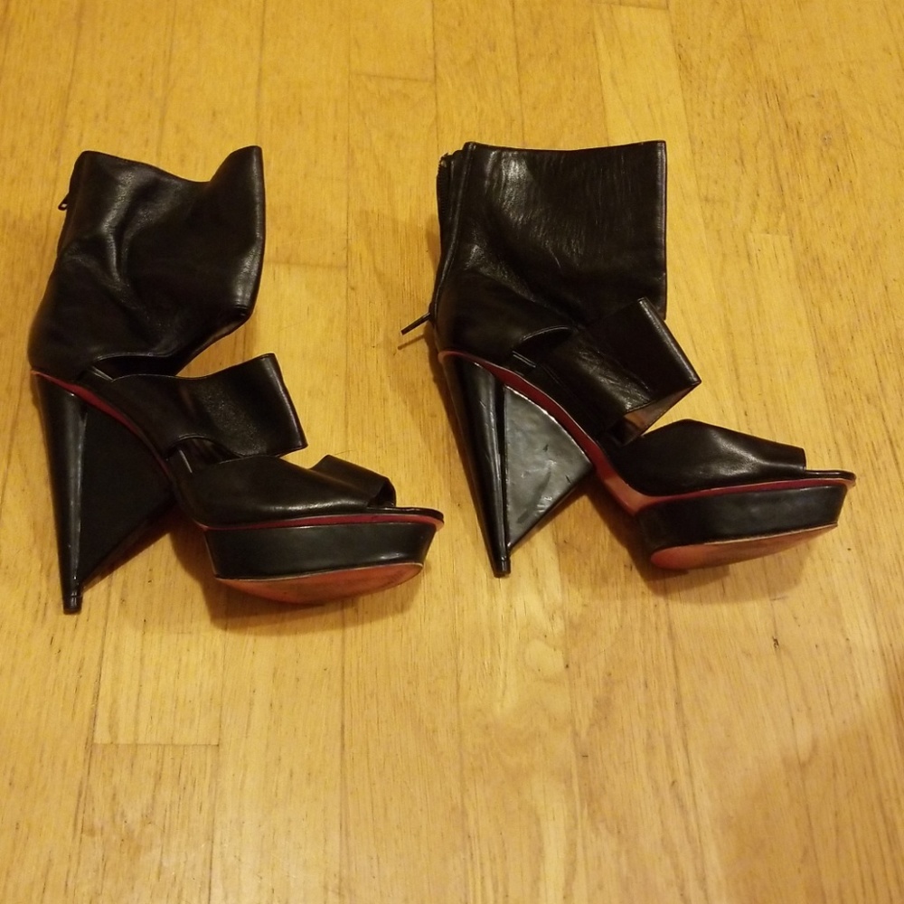 Paris Hilton heels